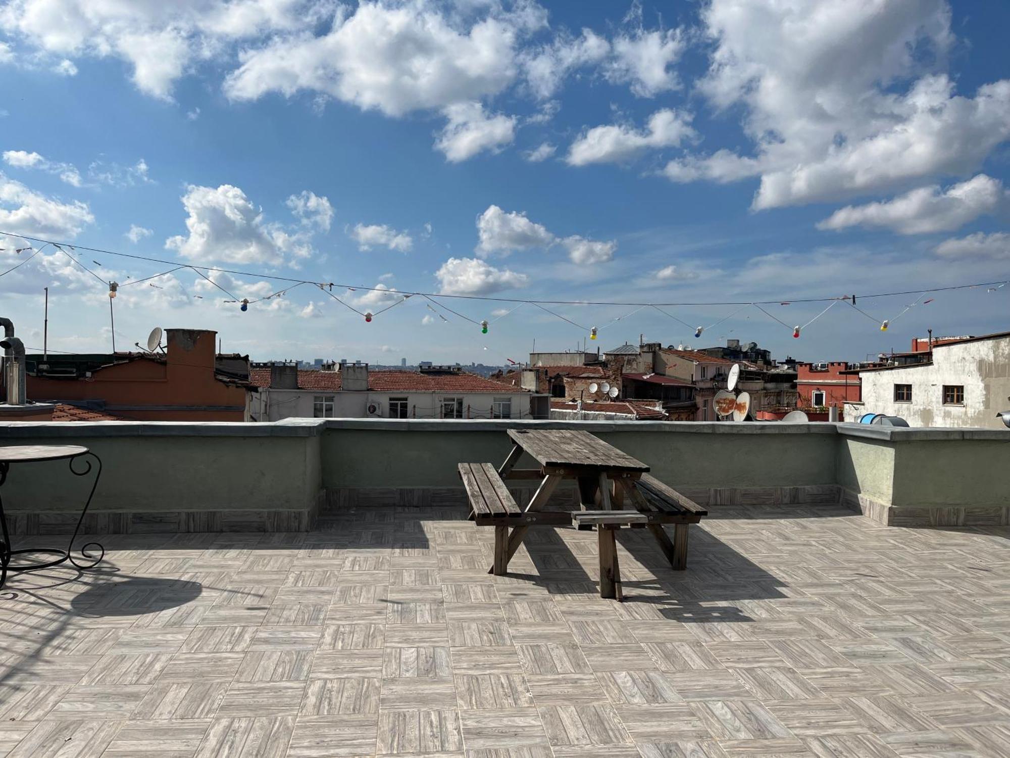 Ganbaru Tours - Flats In Galata Leilighet Istanbul Eksteriør bilde